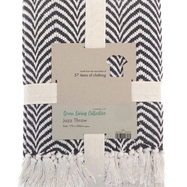 Recycled mixed-fabric throw Thumbnail